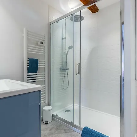Vieil Charming Guillaumont Apartment